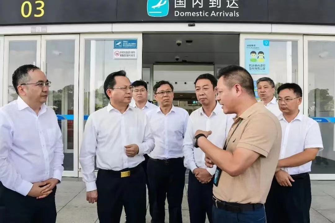 孙兵检查鄂州花湖机场节前安全生产和运行保障工作(2023/10/10 10:34:23)